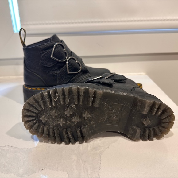 Size 5W Platform Devon Heart Dr. Martens - Picture 2 of 3
